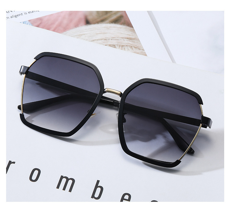 Sunglasses | Black Out Frame Oversized Blue Light Readers  – Womens Accessories Black